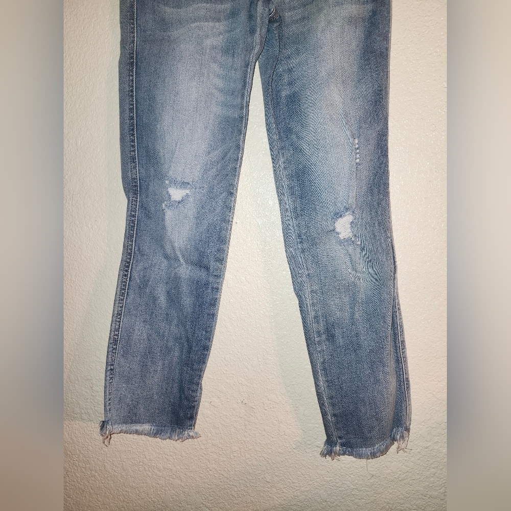 NWT Risen "Button Fly High Rise Straight Leg" Light Distressing Light Wash 3/26 - Picture 6 of 11